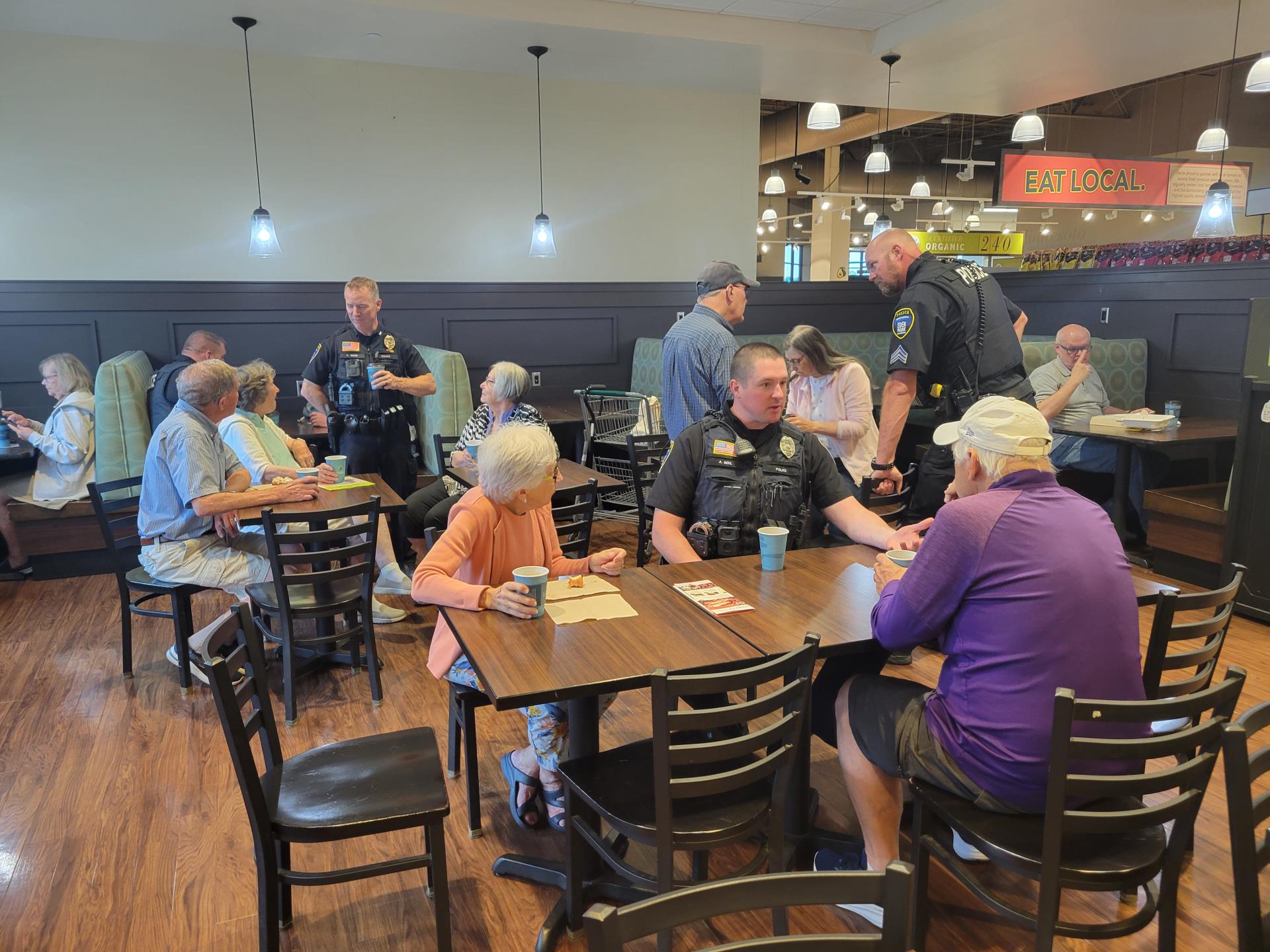 Coffee with a cop Lunds 2024--3