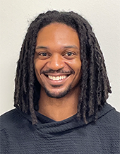 portrait of TaRon Squires