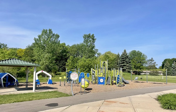 Crestwood Park Playground